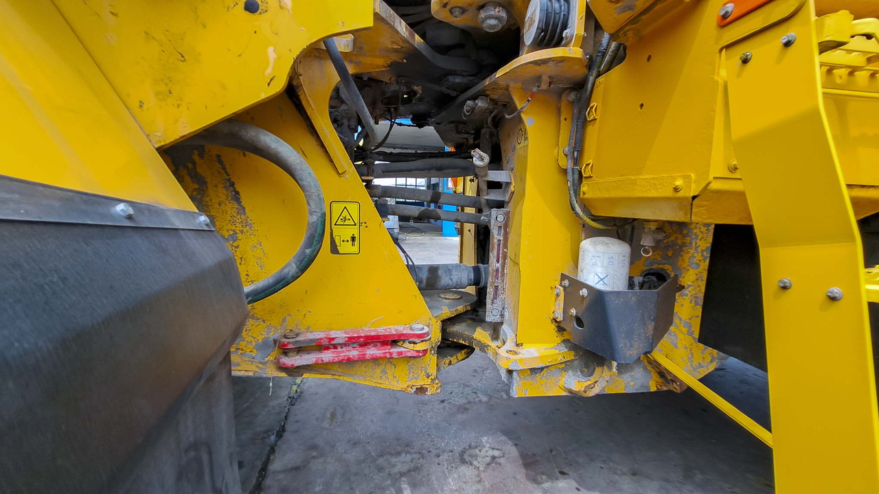 Chargeuse sur pneus VOLVO L150H: photos 33 Chargeuse sur pneus VOLVO L150H: photos 33