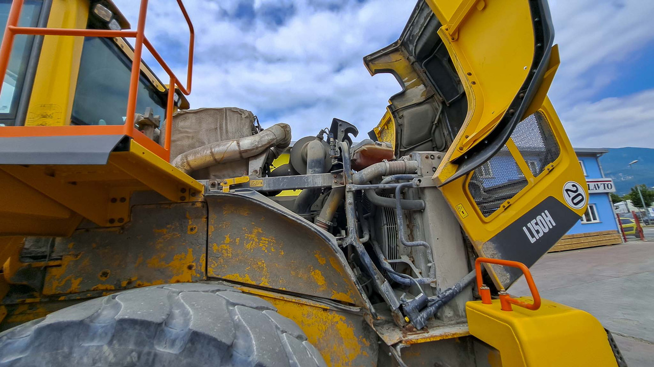 Chargeuse sur pneus VOLVO L150H: photos 38 Chargeuse sur pneus VOLVO L150H: photos 38