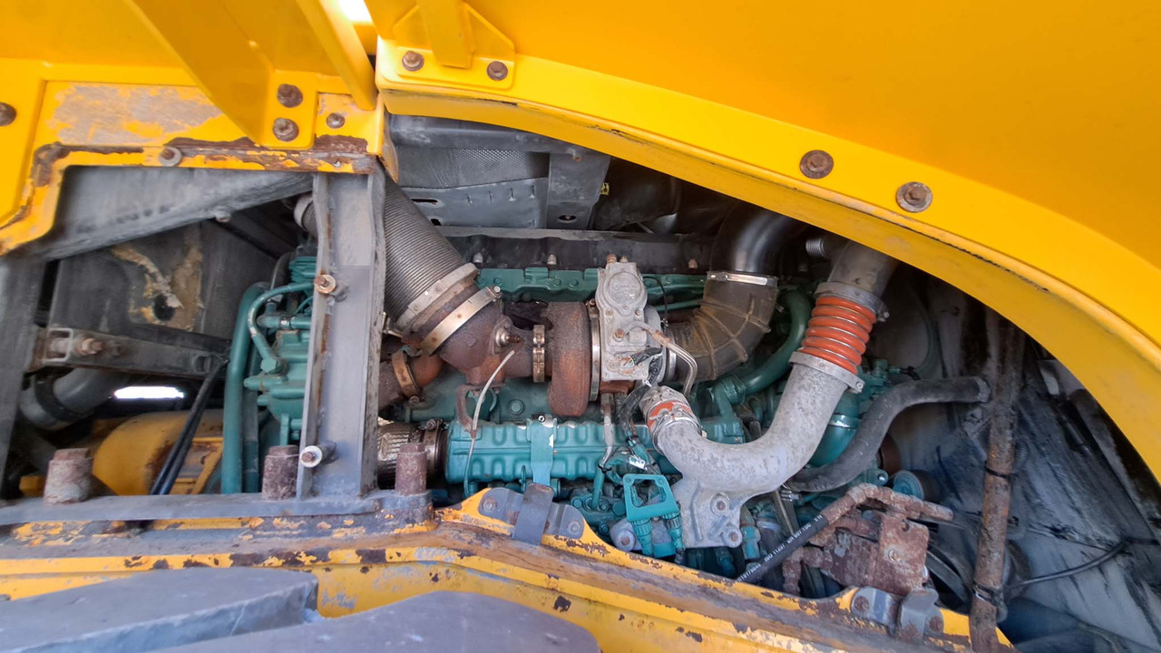 Chargeuse sur pneus VOLVO L150H: photos 17 Chargeuse sur pneus VOLVO L150H: photos 17