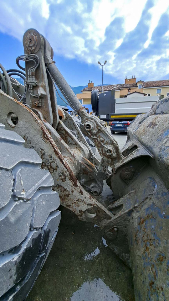 Chargeuse sur pneus VOLVO L150H: photos 29 Chargeuse sur pneus VOLVO L150H: photos 29