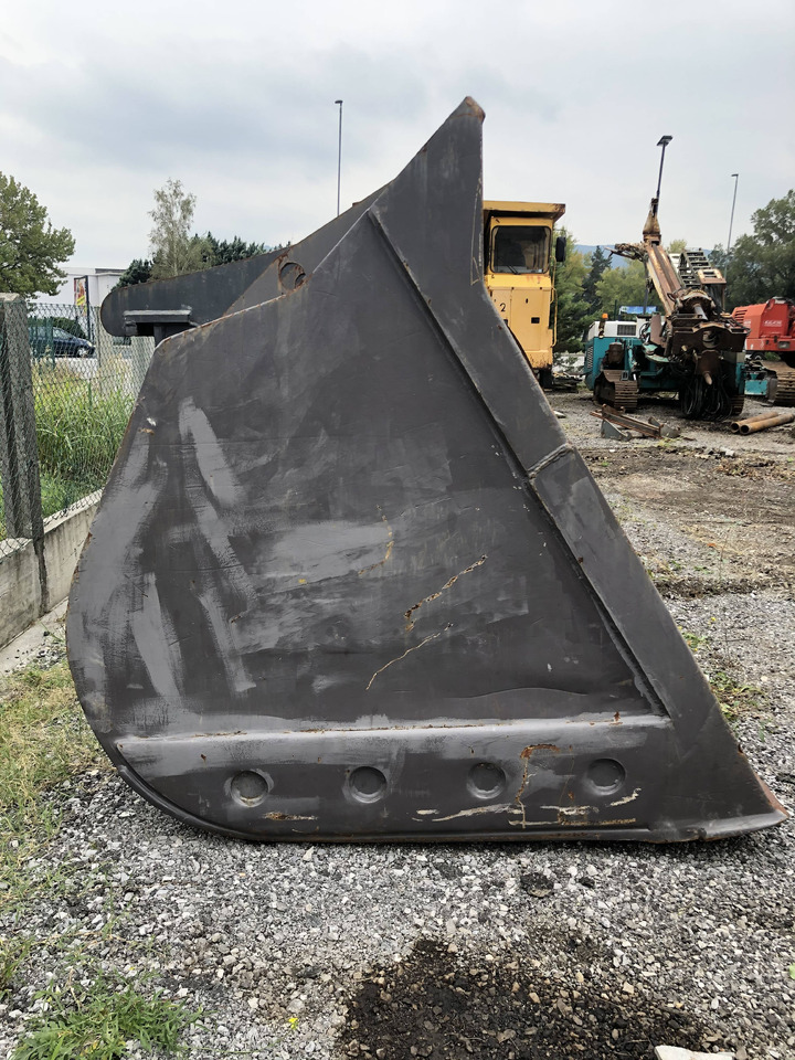 Verachtert loader bucket 4200 mm Volvo - Godet pour chargeur: photos 4 Verachtert loader bucket 4200 mm Volvo - Godet pour chargeur: photos 4