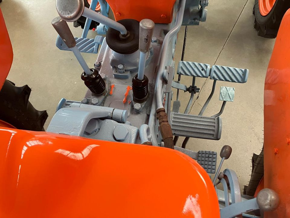 Crédit-bail de Lamborghini 2 R Typ FL3 Sammlerstück Oldtimer Lamborghini 2 R Typ FL3 Sammlerstück Oldtimer: photos 8 Crédit-bail de Lamborghini 2 R Typ FL3 Sammlerstück Oldtimer Lamborghini 2 R Typ FL3 Sammlerstück Oldtimer: photos 8