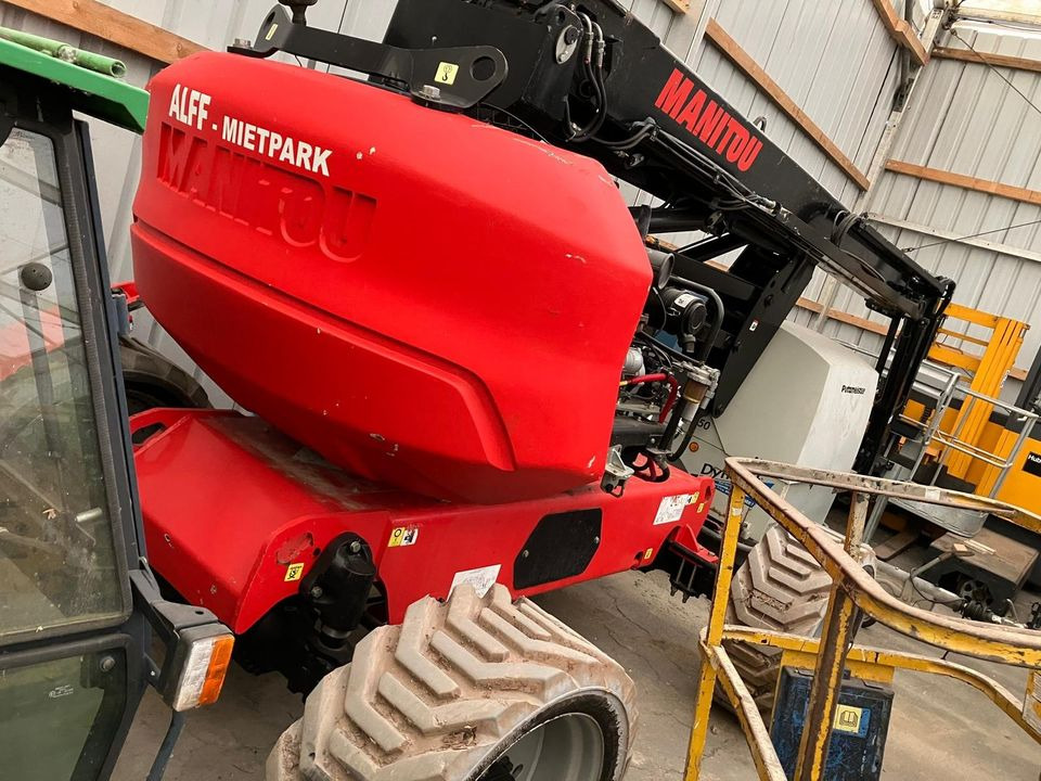 Manitou Arbeitsbühne 180 ATJ Unfallschaden Teleskopbühne - Nacelle articulée: photos 3 Manitou Arbeitsbühne 180 ATJ Unfallschaden Teleskopbühne - Nacelle articulée: photos 3