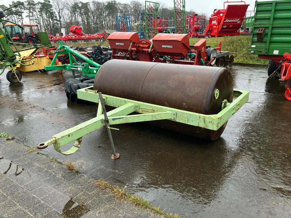 Wiesenwalze 2m 2 teilig 1m - Compacteur: photos 1 Wiesenwalze 2m 2 teilig 1m - Compacteur: photos 1