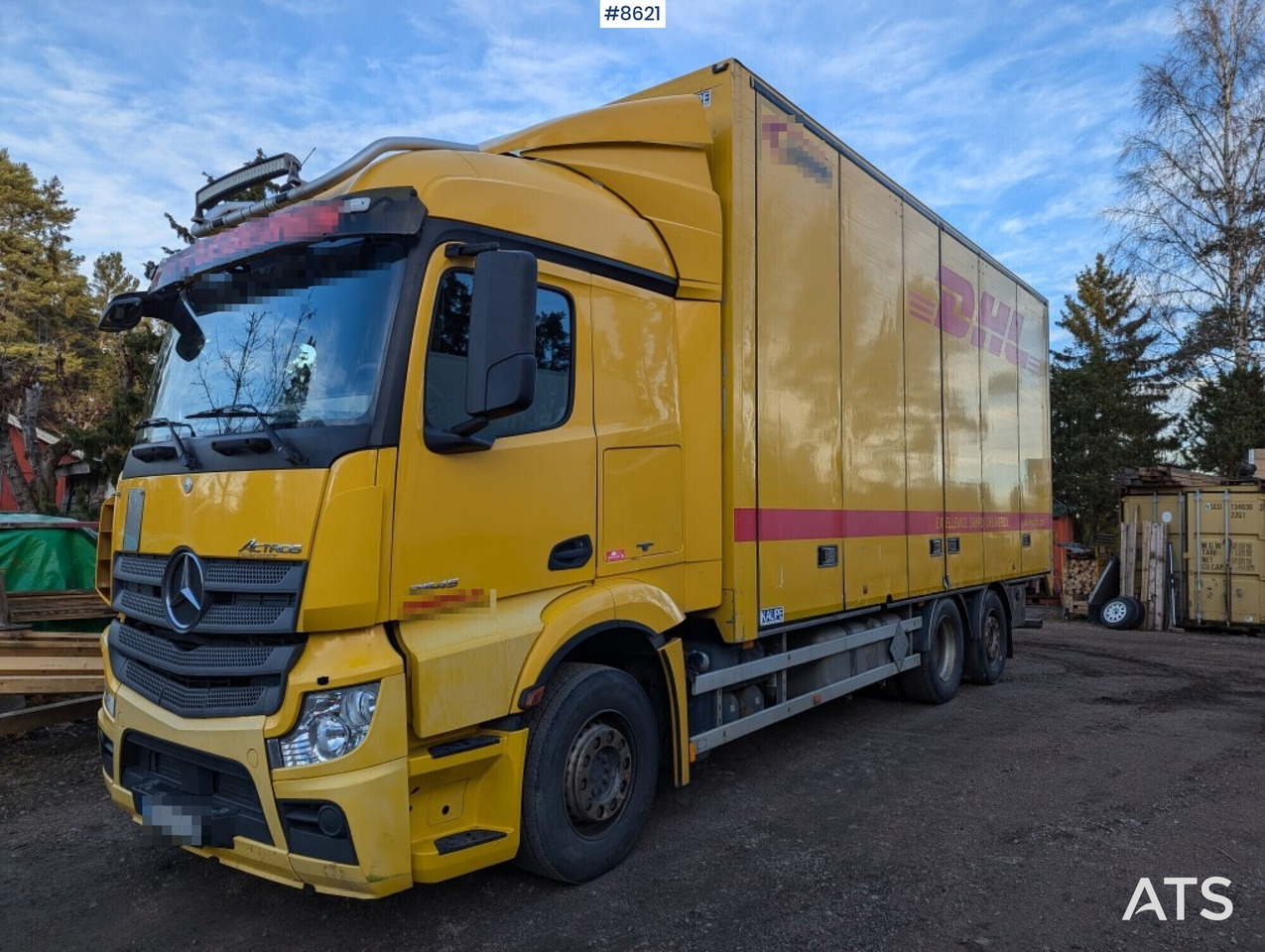 Box Truck Mercedes Benz 6X2 - Camion fourgon: photos 1 Box Truck Mercedes Benz 6X2 - Camion fourgon: photos 1