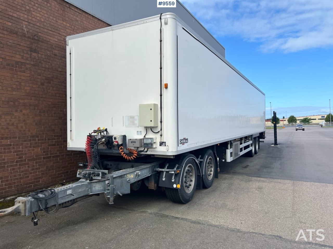 Container trailer Chereau CSD2 with Dolly - Remorque fourgon: photos 2 Container trailer Chereau CSD2 with Dolly - Remorque fourgon: photos 2
