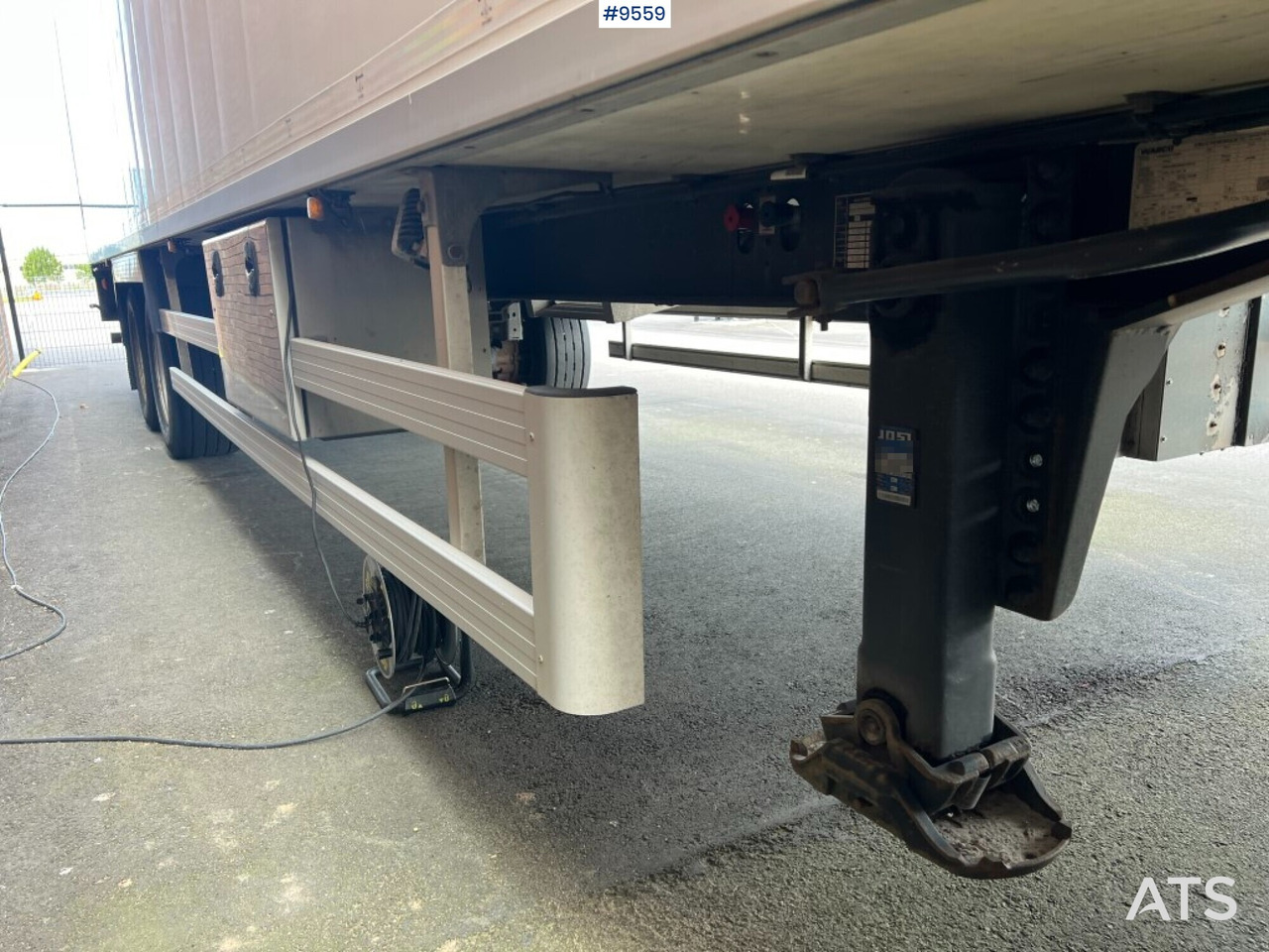 Remorque fourgon Container trailer Chereau CSD2 with Dolly: photos 11 Remorque fourgon Container trailer Chereau CSD2 with Dolly: photos 11