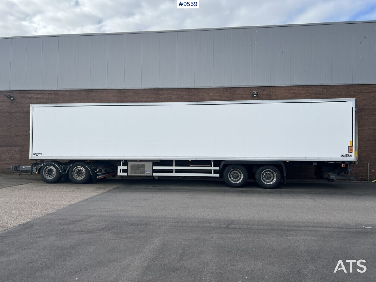 Container trailer Chereau CSD2 with Dolly - Remorque fourgon: photos 1 Container trailer Chereau CSD2 with Dolly - Remorque fourgon: photos 1