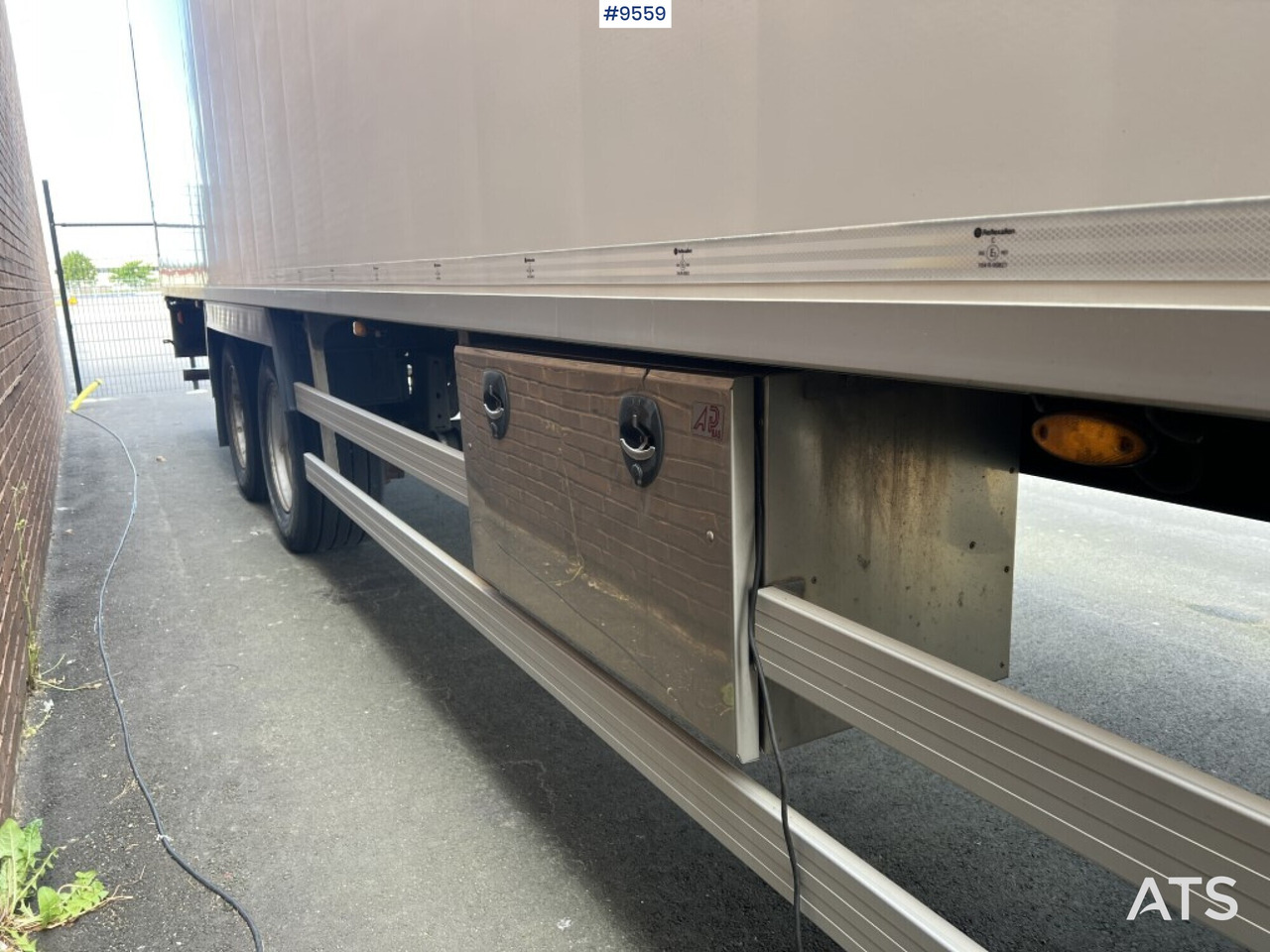 Remorque fourgon Container trailer Chereau CSD2 with Dolly: photos 13 Remorque fourgon Container trailer Chereau CSD2 with Dolly: photos 13