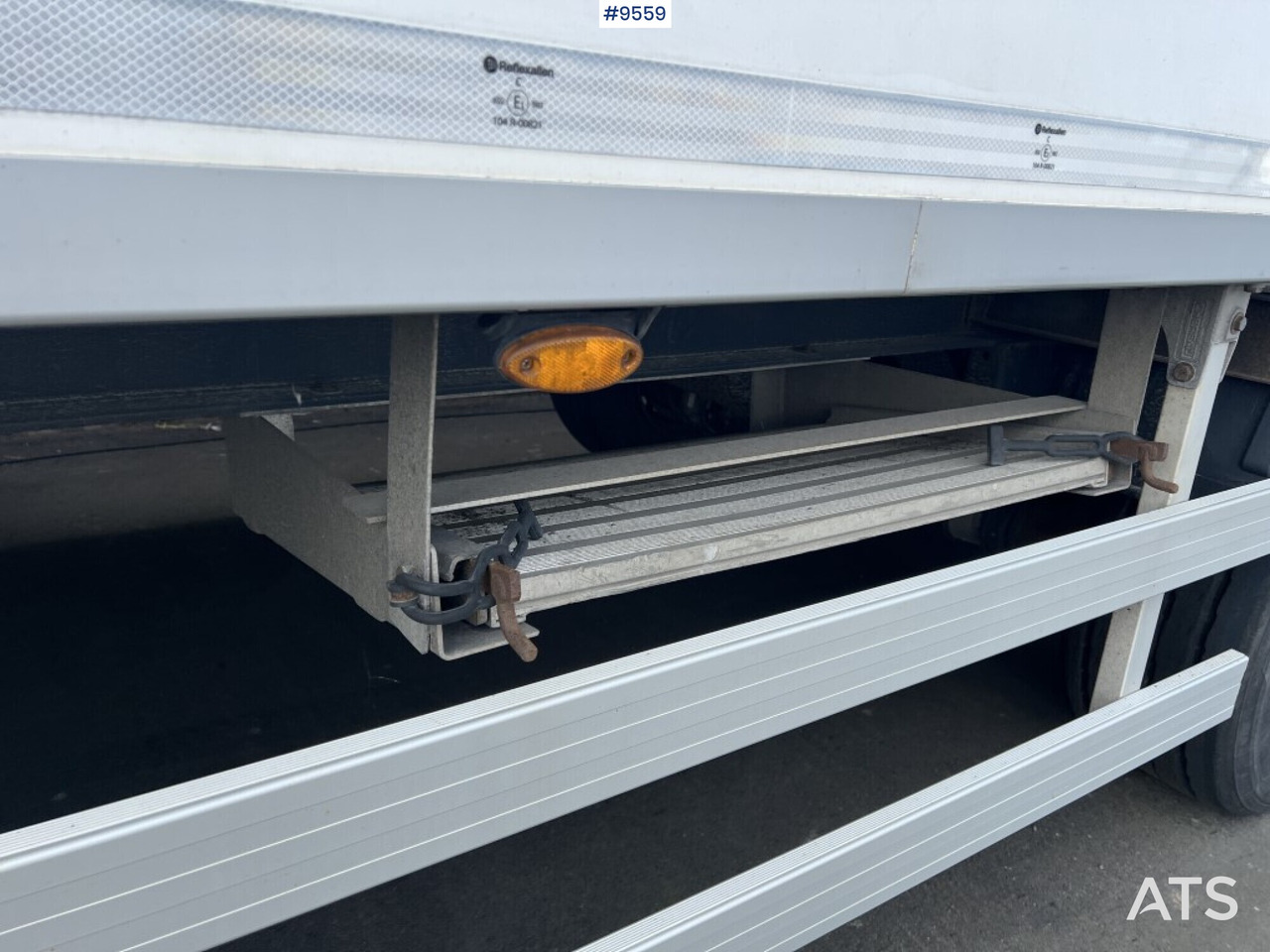 Remorque fourgon Container trailer Chereau CSD2 with Dolly: photos 27 Remorque fourgon Container trailer Chereau CSD2 with Dolly: photos 27