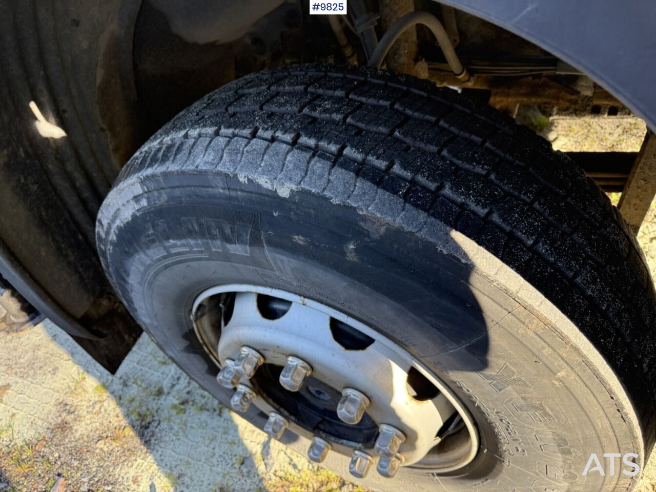 Camion plateau, Camion grue Crane truck Scania P94 230 with tail lift: photos 15 Camion plateau, Camion grue Crane truck Scania P94 230 with tail lift: photos 15