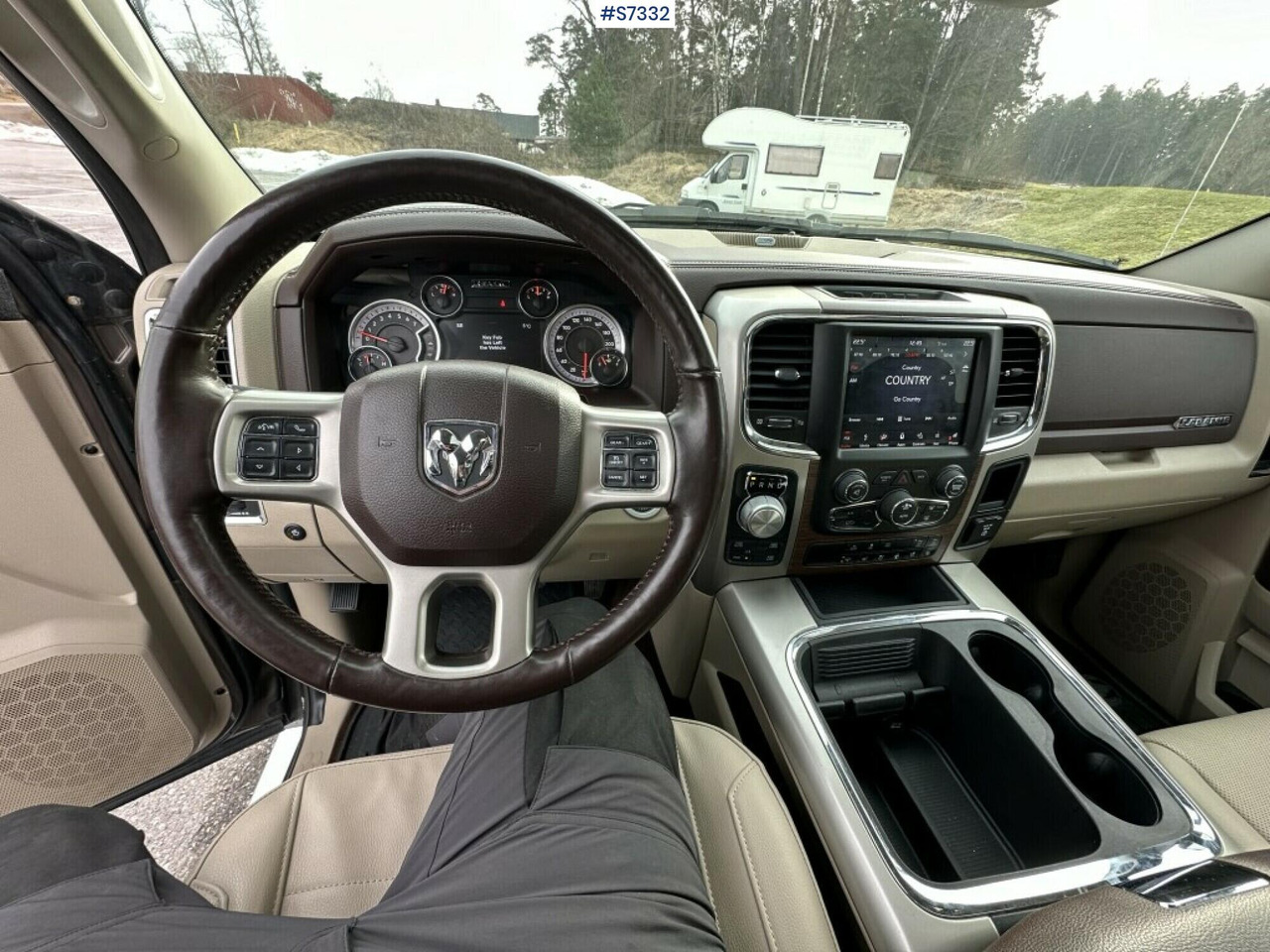 Dodge Ram 1500 Laramie, gasoline, serviced. - Pick-up: photos 4 Dodge Ram 1500 Laramie, gasoline, serviced. - Pick-up: photos 4