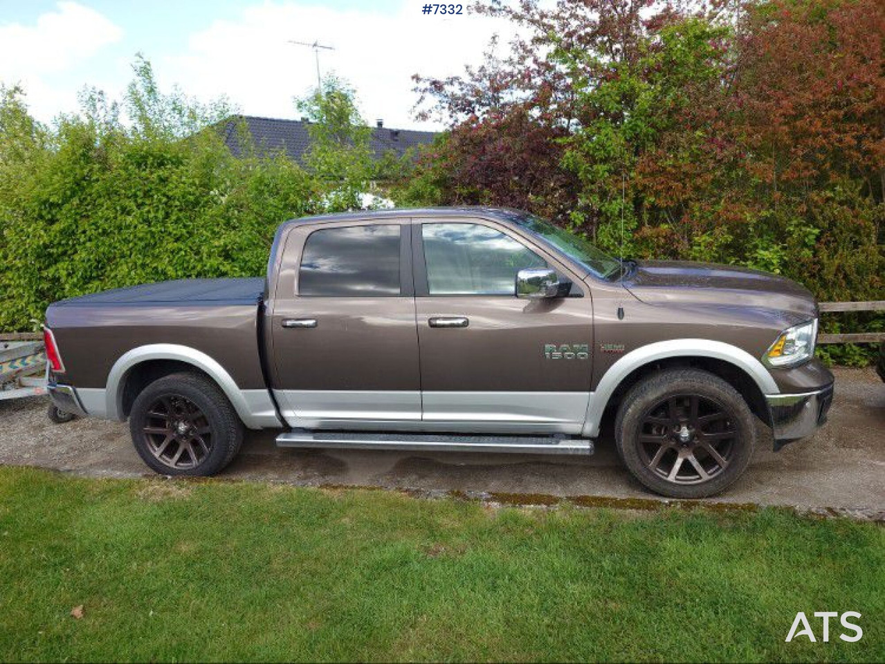 Dodge Ram 1500 Laramie, gasoline, serviced. - Pick-up: photos 2 Dodge Ram 1500 Laramie, gasoline, serviced. - Pick-up: photos 2