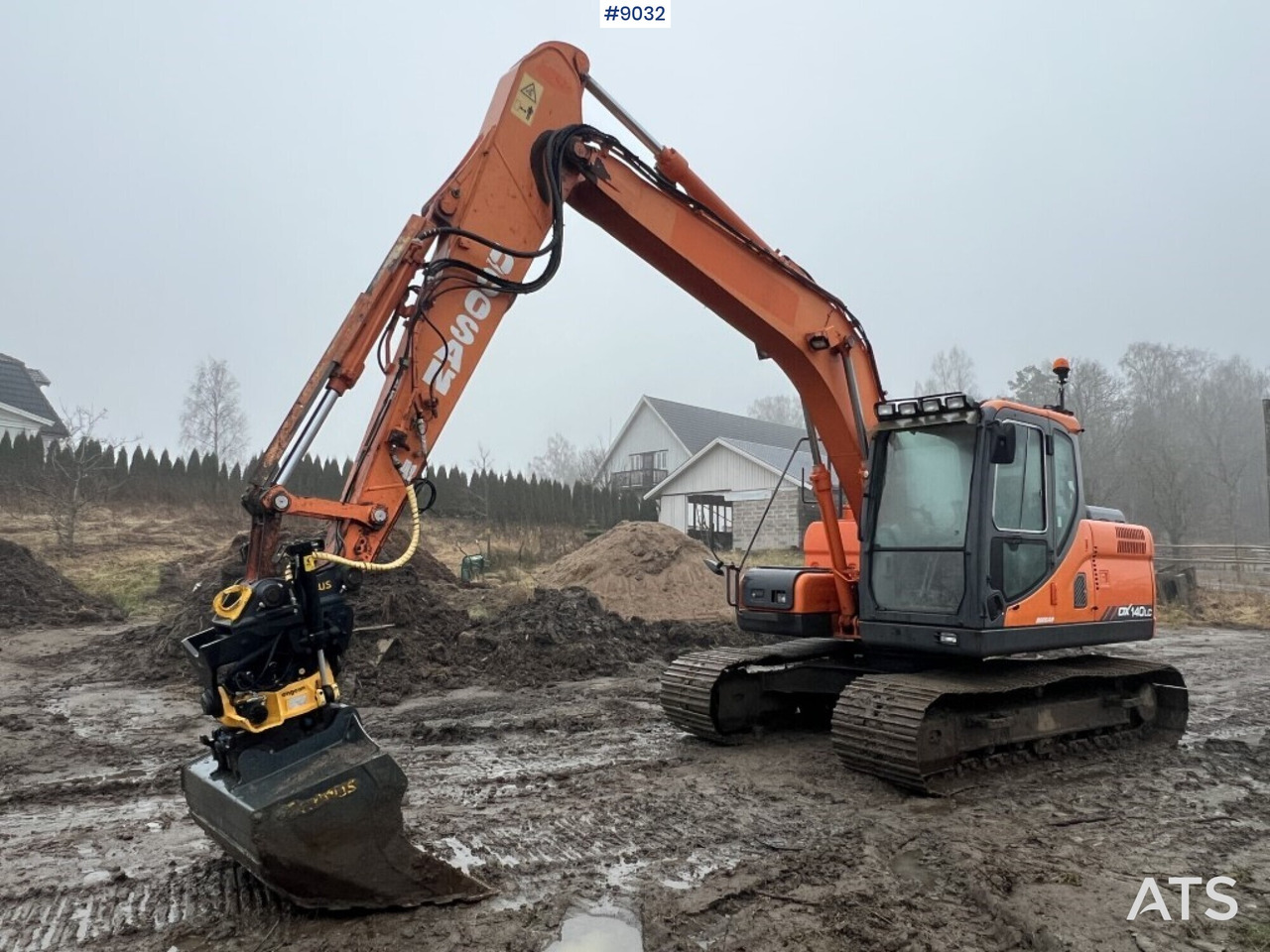 Excavator Doosan DX140LC (SEE VIDEO) - Pelle: photos 1 Excavator Doosan DX140LC (SEE VIDEO) - Pelle: photos 1