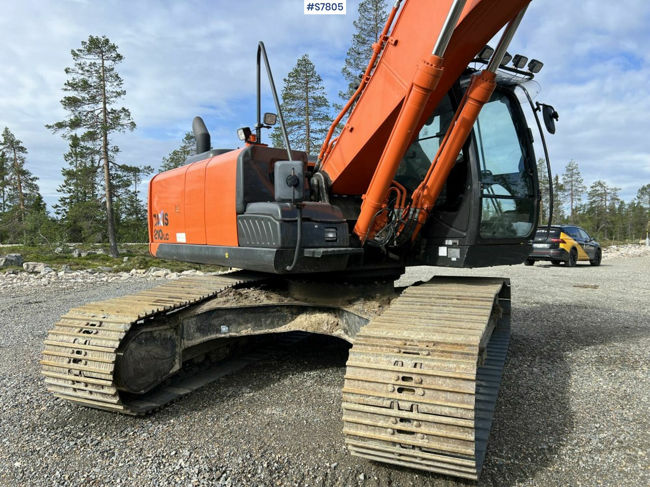Excavator Hitachi ZX 210 LC-5B New tracks - Pelle sur chenille: photos 3 Excavator Hitachi ZX 210 LC-5B New tracks - Pelle sur chenille: photos 3