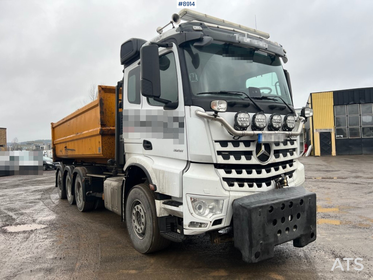 Hooklift Truck Mercedes-Benz Arocs with plow attachments - Camion ampliroll: photos 2 Hooklift Truck Mercedes-Benz Arocs with plow attachments - Camion ampliroll: photos 2