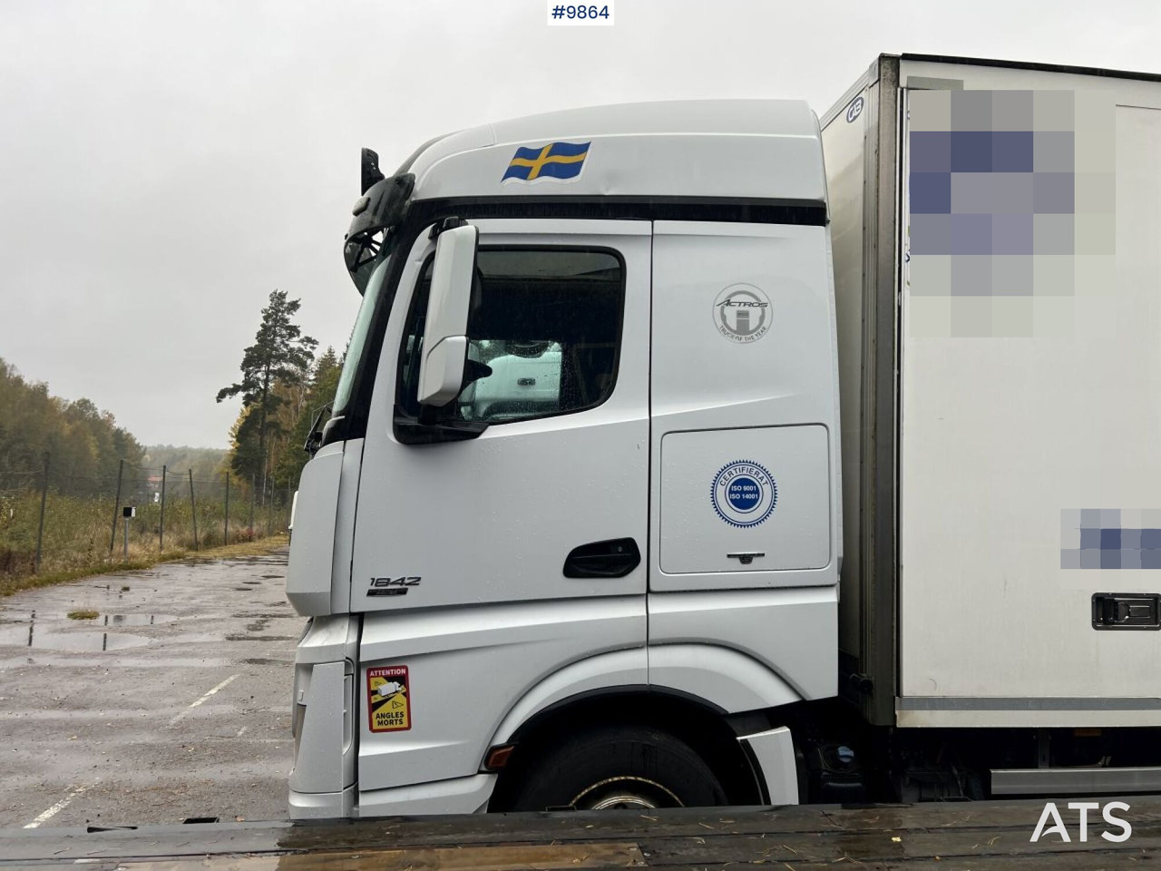 Camion fourgon MERCEDES-BENZ ACTROS 963-0-A Box truck with tail lift: photos 9