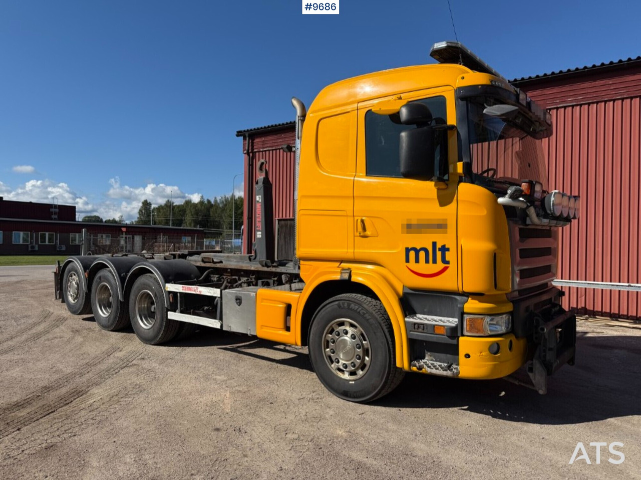 Scania G440 8X4 Lastväxlare plog och saltutrustad Rep.objekt - Camion ampliroll: photos 2 Scania G440 8X4 Lastväxlare plog och saltutrustad Rep.objekt - Camion ampliroll: photos 2