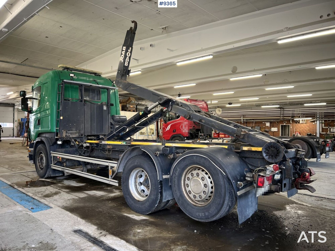 Scania R440 Hooklift with plow equipment - Camion ampliroll: photos 4 Scania R440 Hooklift with plow equipment - Camion ampliroll: photos 4