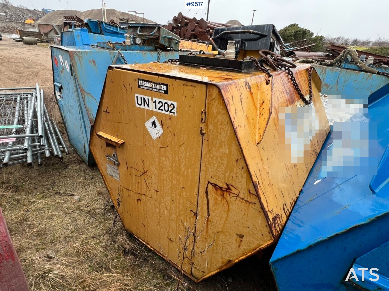 Tank diesel - 1,5 cubic - J-O Fherm dumper - Cuve de stockage: photos 1 Tank diesel - 1,5 cubic - J-O Fherm dumper - Cuve de stockage: photos 1
