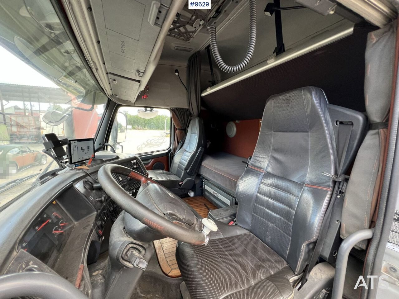 Tracteur routier, Semi-remorque surbaissé Volvo FH16 5-axle tractor unit, GOLDHOFER STZ-VL 4-41/80 trailer: photos 6 Tracteur routier, Semi-remorque surbaissé Volvo FH16 5-axle tractor unit, GOLDHOFER STZ-VL 4-41/80 trailer: photos 6