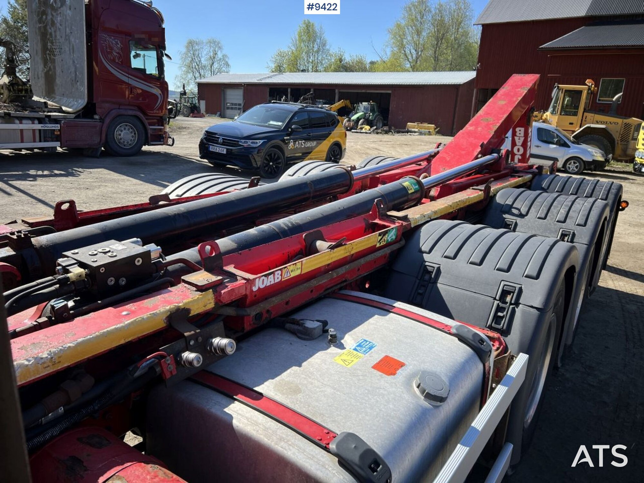 Tridem Hooklift Truck Scania G490 with plow brackets - Camion ampliroll: photos 5 Tridem Hooklift Truck Scania G490 with plow brackets - Camion ampliroll: photos 5