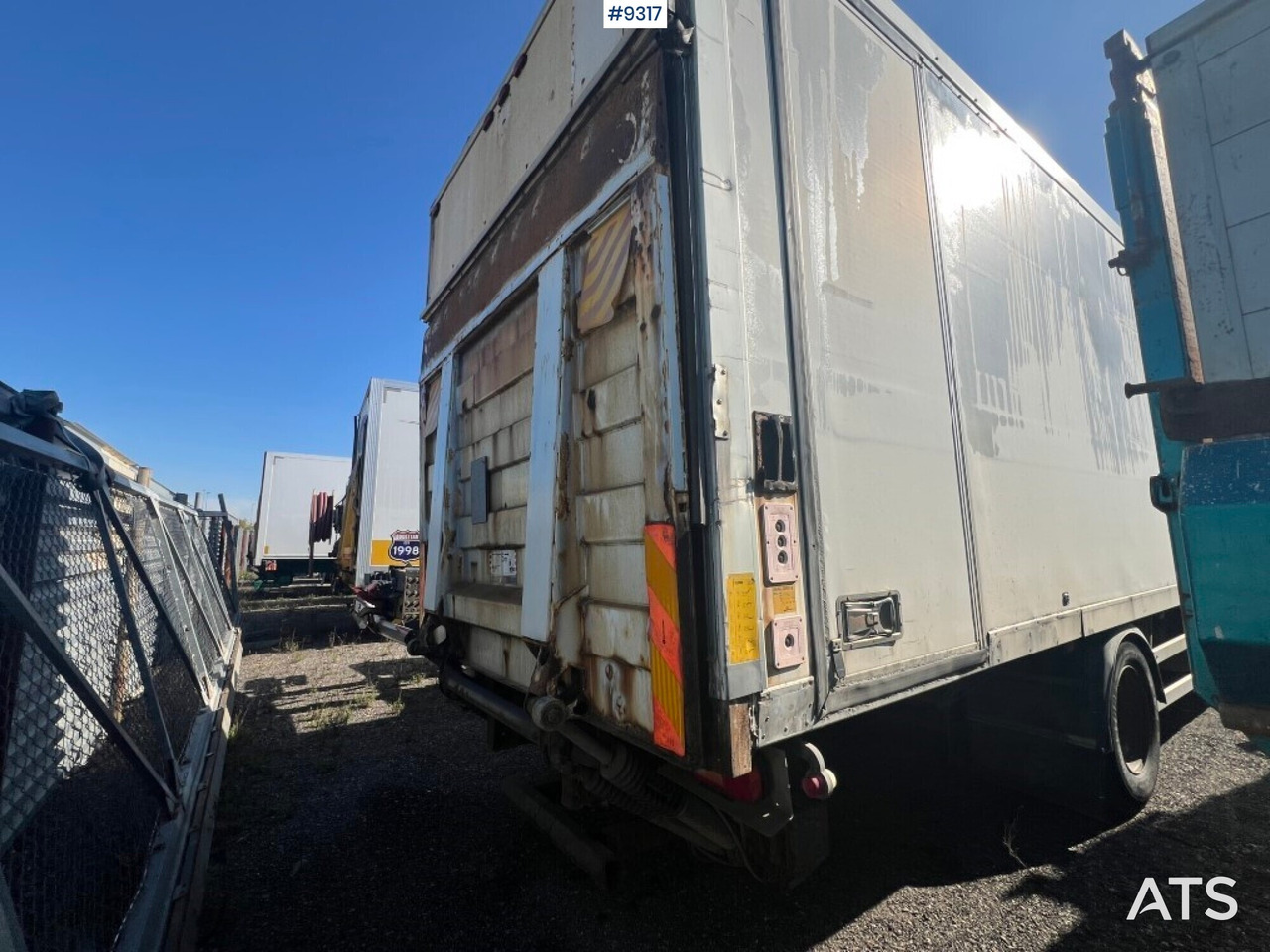 VOLVO FM-340 4X2 Box Truck - Camion fourgon: photos 5 VOLVO FM-340 4X2 Box Truck - Camion fourgon: photos 5