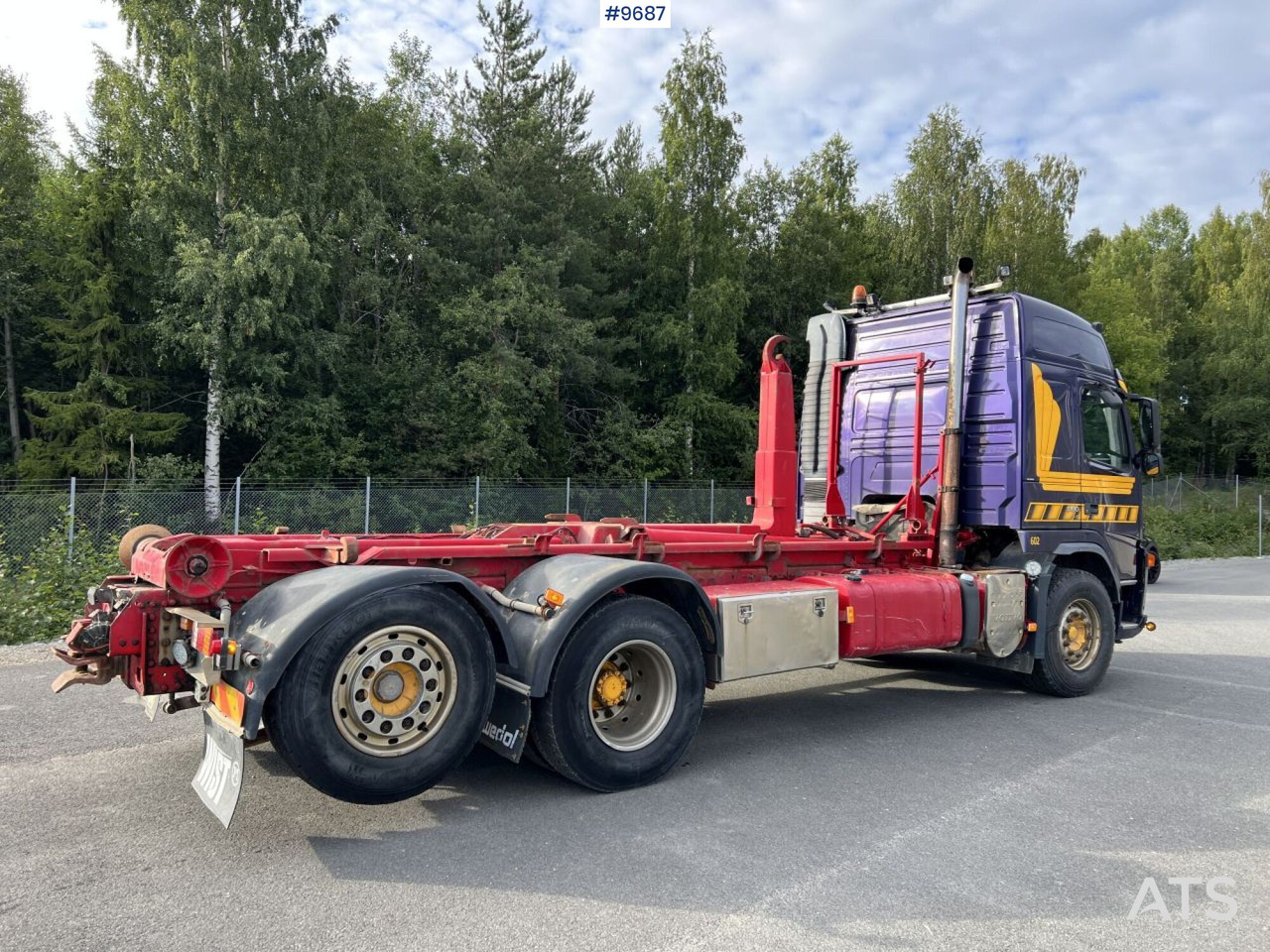 VOLVO FM-380 6*2 Truck with swap body (VIDEO) - Camion ampliroll: photos 3 VOLVO FM-380 6*2 Truck with swap body (VIDEO) - Camion ampliroll: photos 3