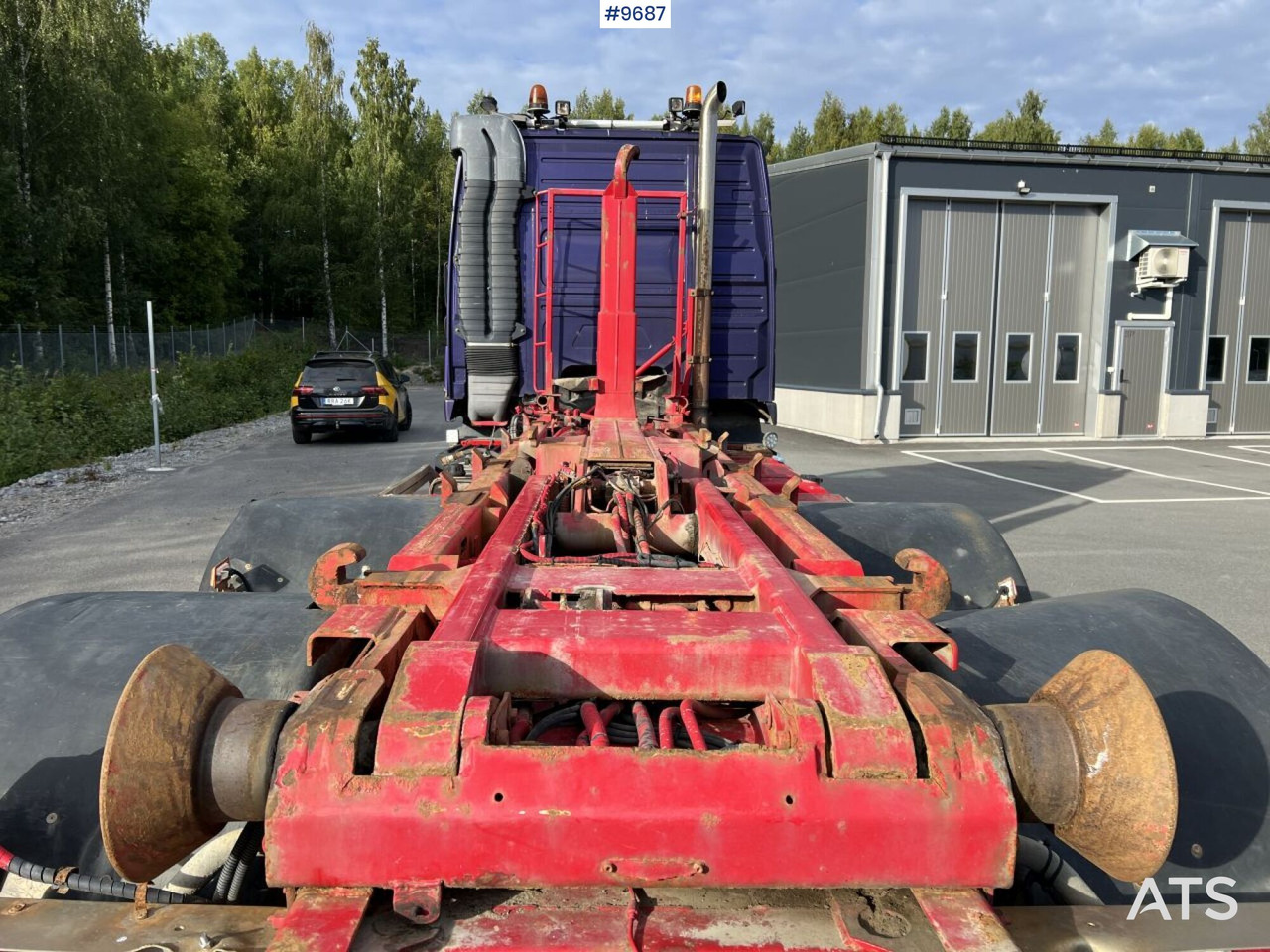 VOLVO FM-380 6*2 Truck with swap body (VIDEO) - Camion ampliroll: photos 5 VOLVO FM-380 6*2 Truck with swap body (VIDEO) - Camion ampliroll: photos 5