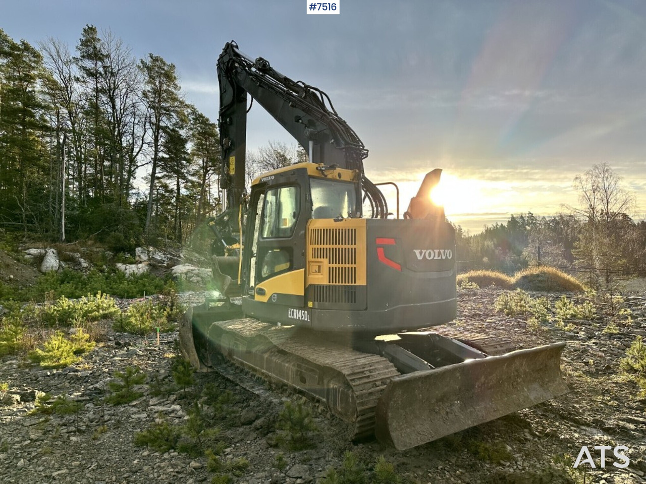 Volvo ECR145DL Crawler excavator with rotor and buckets - Pelle sur chenille: photos 5 Volvo ECR145DL Crawler excavator with rotor and buckets - Pelle sur chenille: photos 5