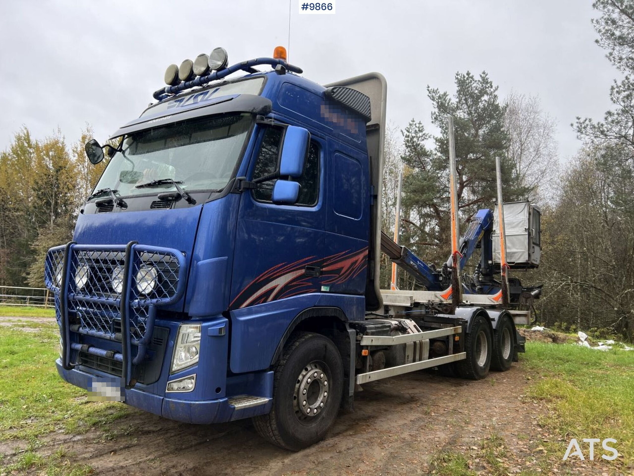 Volvo FH D13 Timber truck with Palfinger M110 crane - Camion grumier: photos 2 Volvo FH D13 Timber truck with Palfinger M110 crane - Camion grumier: photos 2
