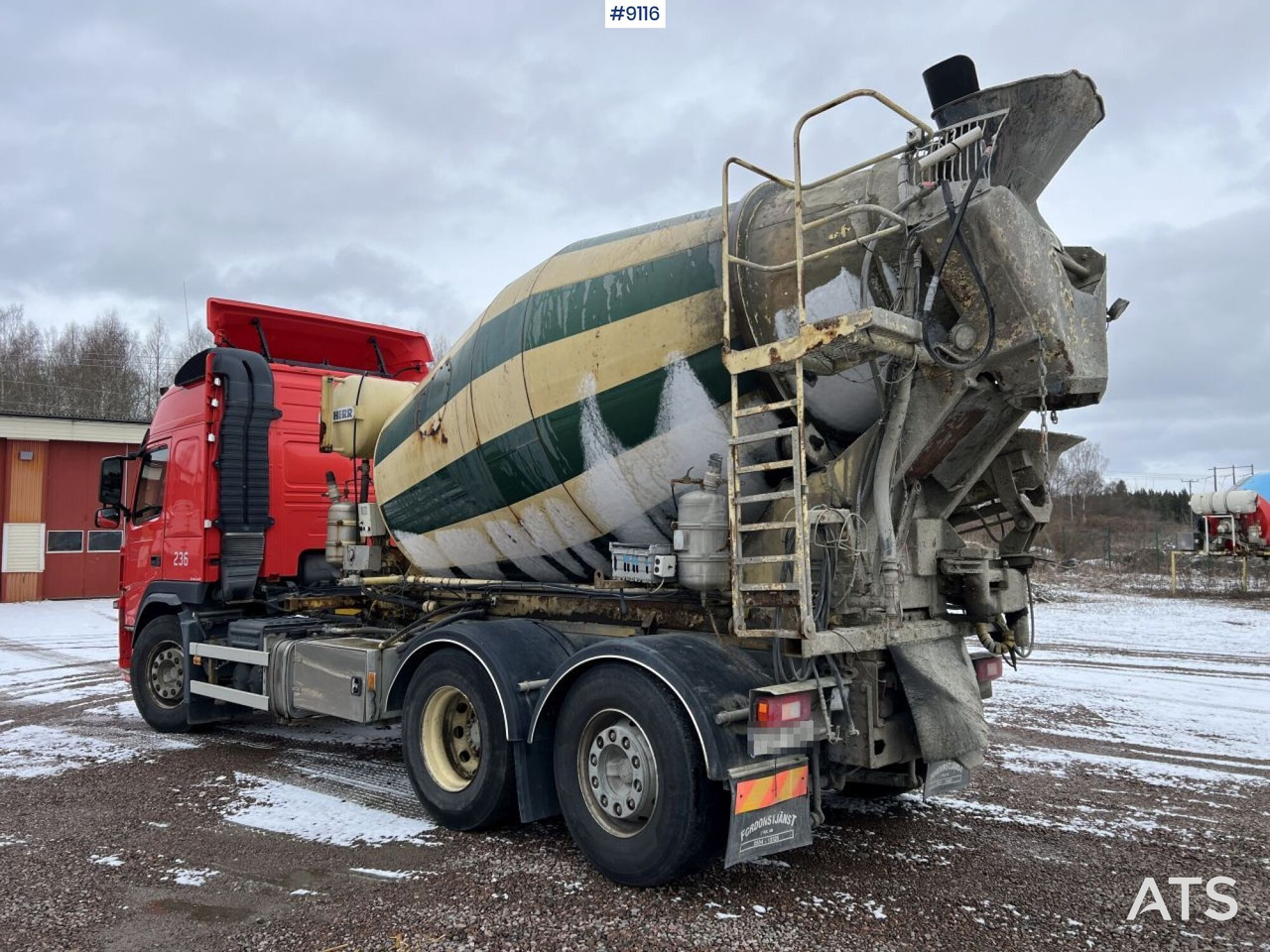 Volvo FM 6X2 Quick lock with concrete rotator (VIDEO) - Camion malaxeur: photos 4 Volvo FM 6X2 Quick lock with concrete rotator (VIDEO) - Camion malaxeur: photos 4