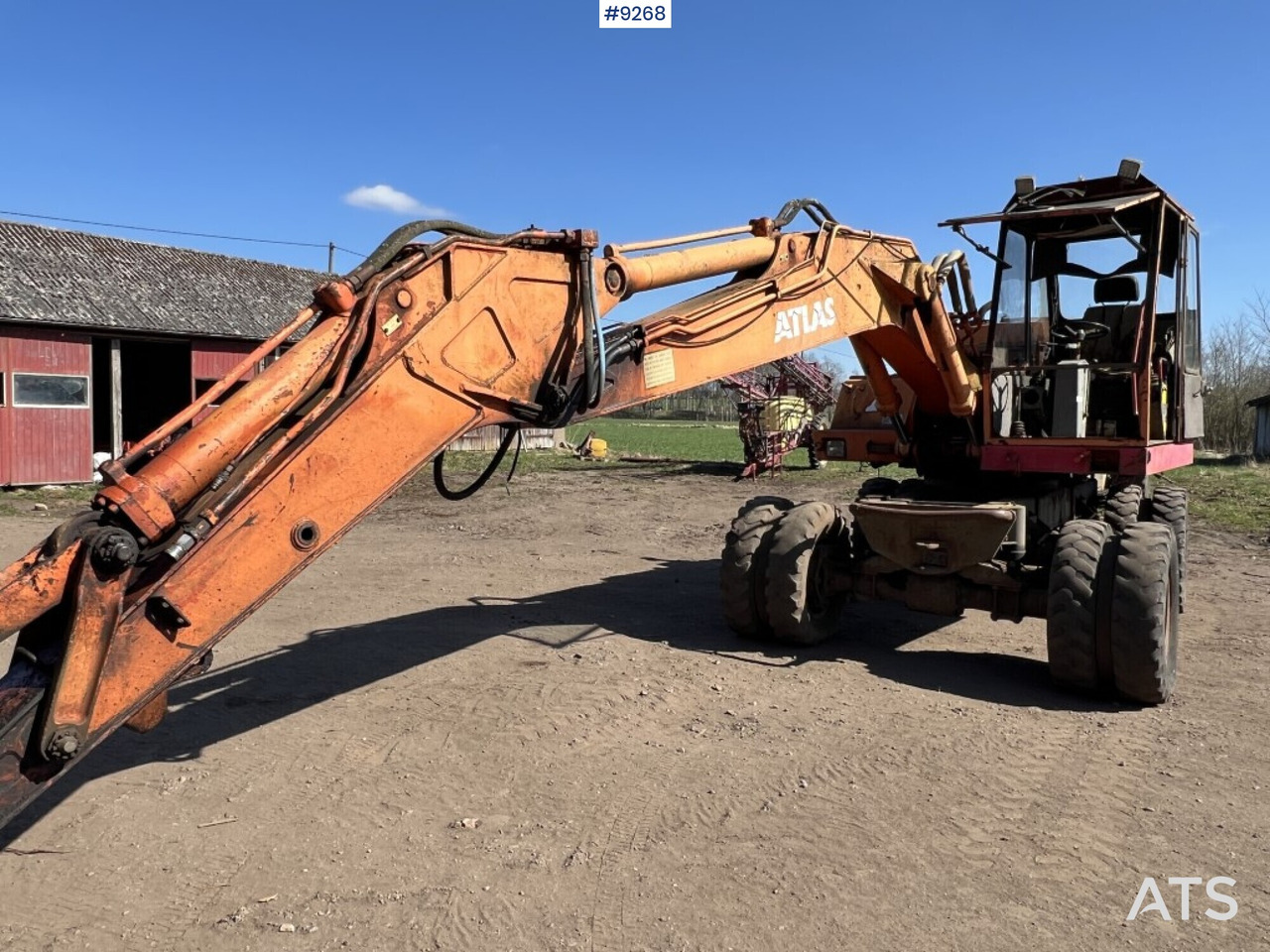 Wheel excavator Atlas 1302E - Rep object - Pelle sur pneus: photos 2 Wheel excavator Atlas 1302E - Rep object - Pelle sur pneus: photos 2