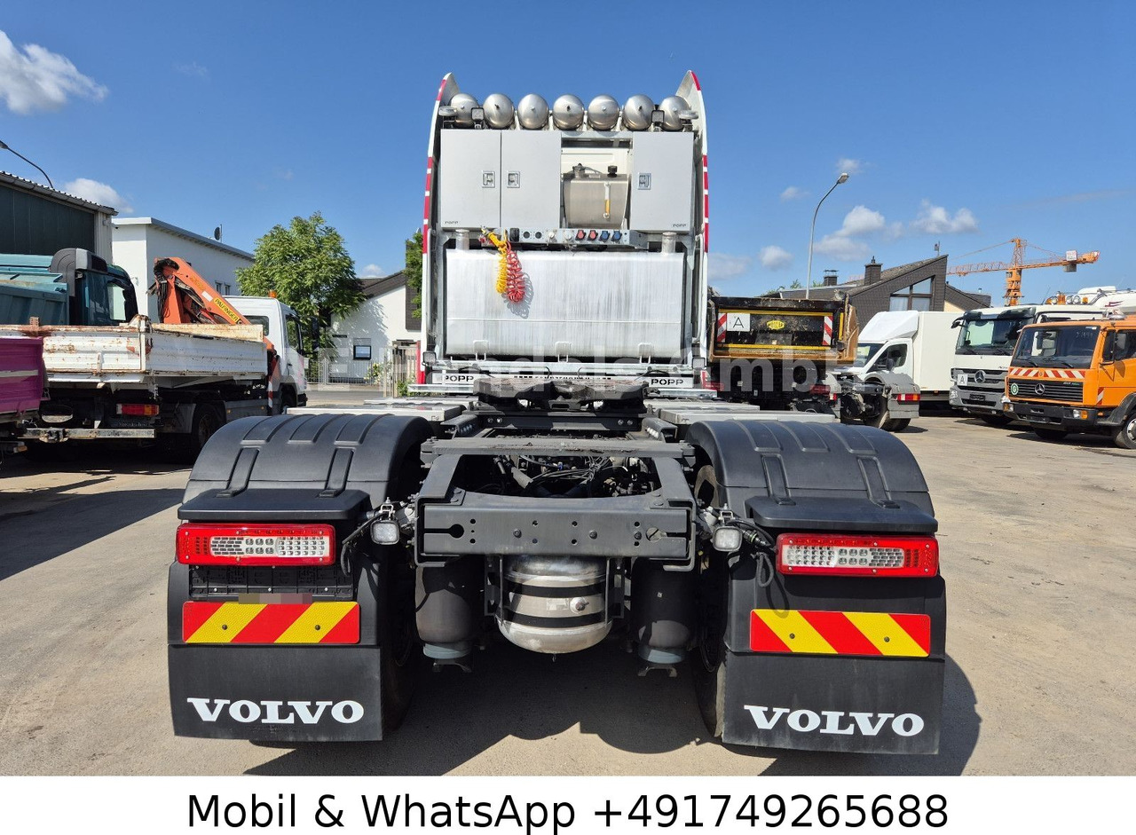 Volvo FH 750 Globe XL LL 8x4 *Retarder/Turbo-Compound - Tracteur routier: photos 5 Volvo FH 750 Globe XL LL 8x4 *Retarder/Turbo-Compound - Tracteur routier: photos 5