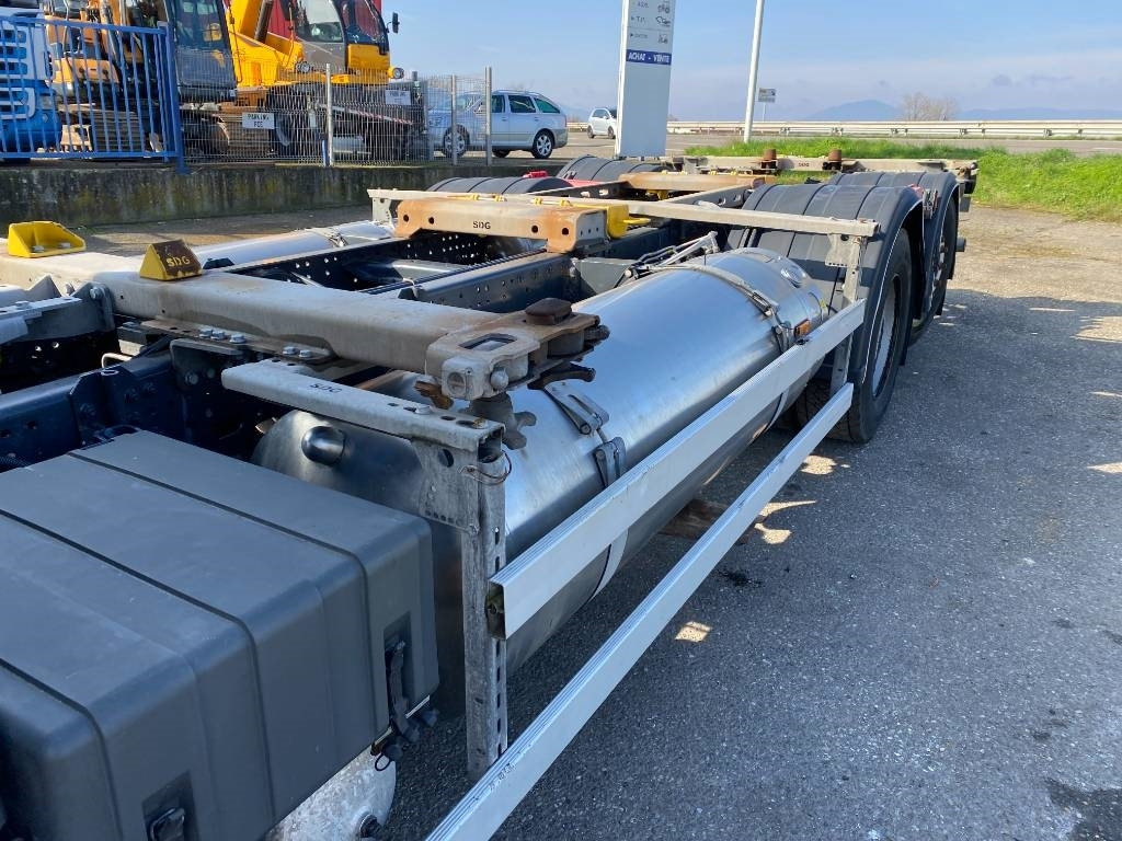 Camion porte-conteneur/ Caisse mobile Iveco STRALIS 460NP LNG RETARDER: photos 30