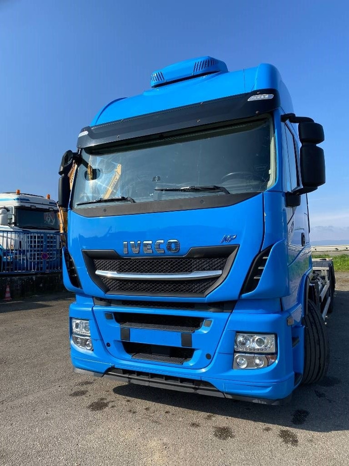 Camion porte-conteneur/ Caisse mobile Iveco STRALIS 460NP LNG RETARDER: photos 35