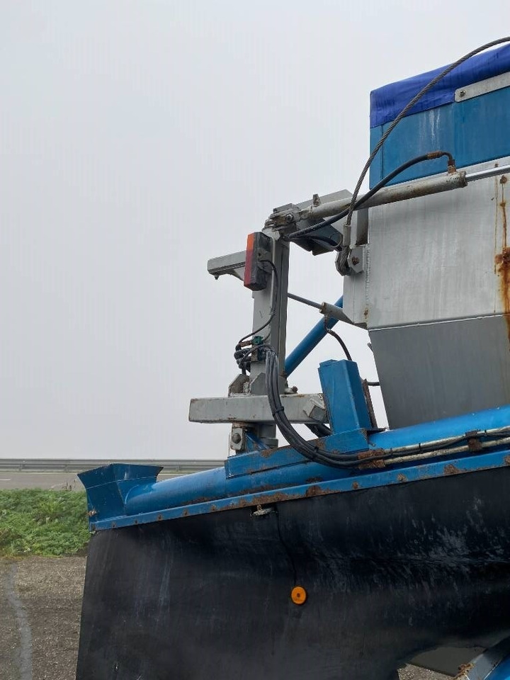 Distributeur d'engrais MDM RE 813 Origine Française endommagé: photos 49