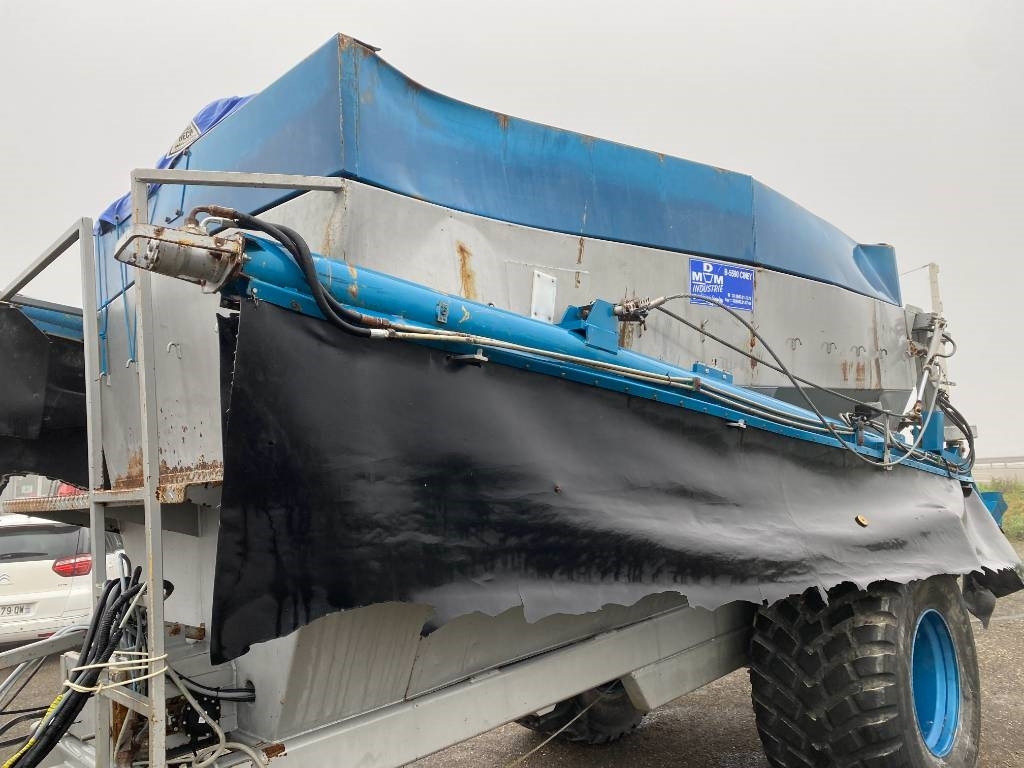 Distributeur d'engrais MDM RE 813 Origine Française endommagé: photos 29