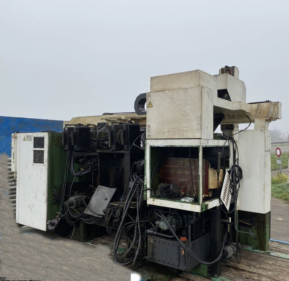 Mazak / Yamazaki FLEX-GL 200N-MLTPLX 630 1er Main - Matériel forestier: photos 3 Mazak / Yamazaki FLEX-GL 200N-MLTPLX 630 1er Main - Matériel forestier: photos 3