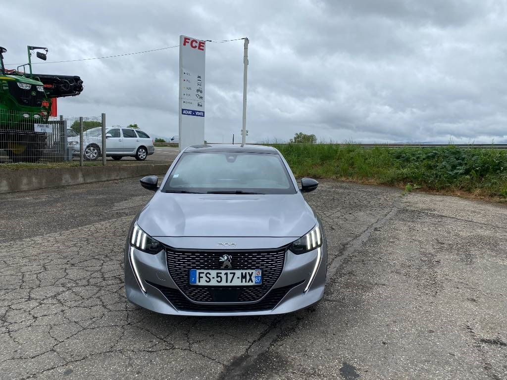 Peugeot e208 136/GT-Line Toit Panoramique 1er Main - Voiture: photos 2 Peugeot e208 136/GT-Line Toit Panoramique 1er Main - Voiture: photos 2