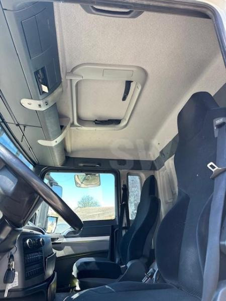 MAN TGS 18.440 SAVOYARDE - Camion à rideaux coulissants: photos 4 MAN TGS 18.440 SAVOYARDE - Camion à rideaux coulissants: photos 4