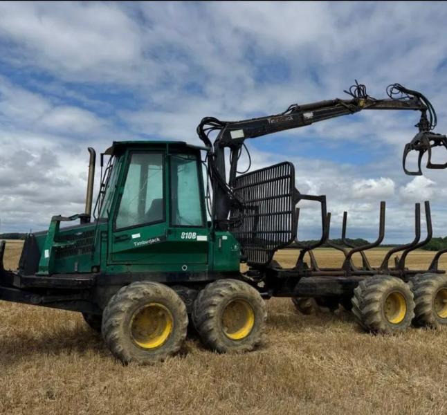 TIMBERJACK TIMBERJACK 810 B - Porteur: photos 3 TIMBERJACK TIMBERJACK 810 B - Porteur: photos 3
