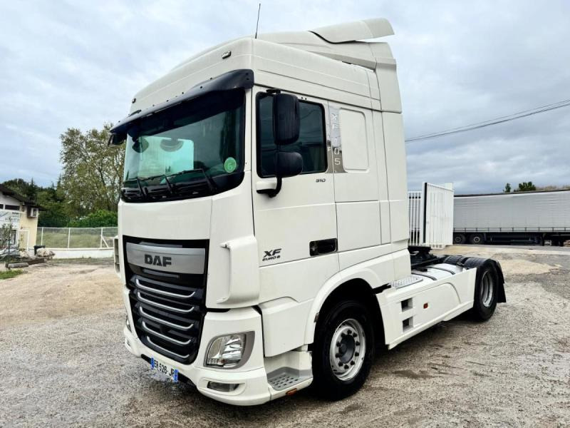 DAF XF 530 - Tracteur routier: photos 1 DAF XF 530 - Tracteur routier: photos 1
