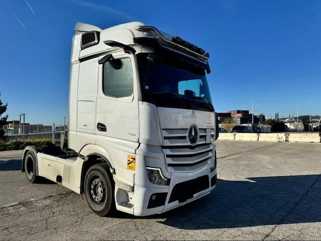 Mercedes ACTROS 1851 - Tracteur routier: photos 4 Mercedes ACTROS 1851 - Tracteur routier: photos 4