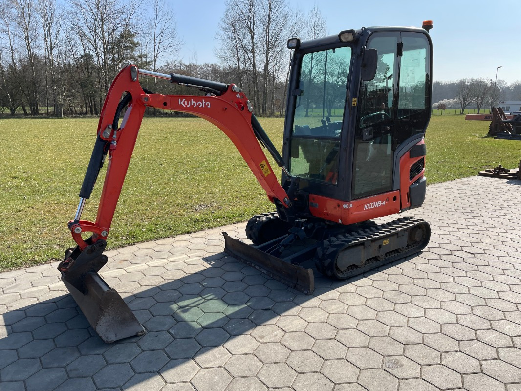 Kubota KX18-4 - Mini pelle: photos 1 Kubota KX18-4 - Mini pelle: photos 1