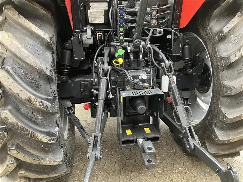Case IH Farmall 100C - Tracteur agricole: photos 4 Case IH Farmall 100C - Tracteur agricole: photos 4