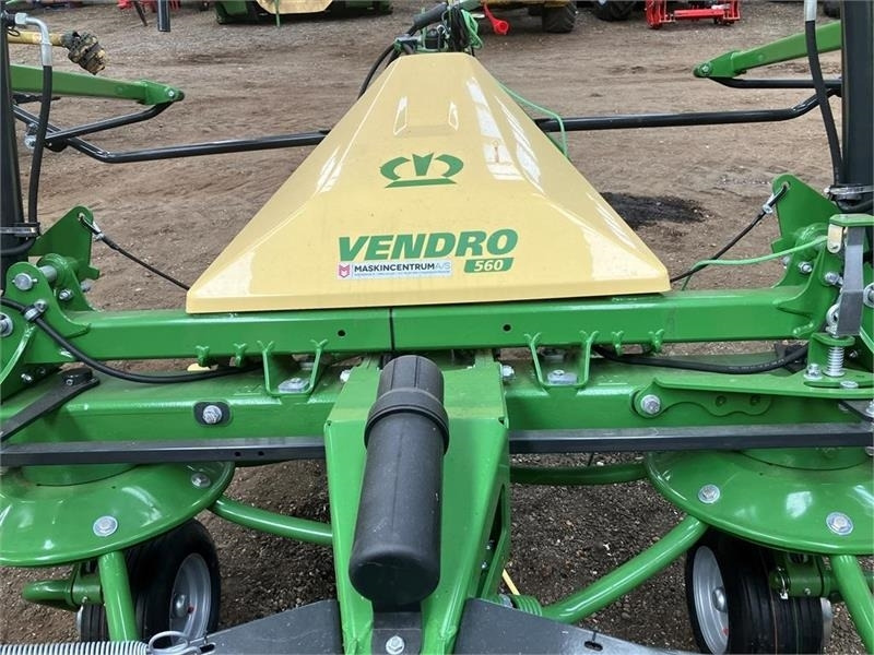 Krone Vendro 560 - Faneuse: photos 1 Krone Vendro 560 - Faneuse: photos 1
