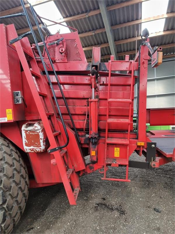 Massey Ferguson >190 bigpallepresser Parkland Ballevogn - Presse à balles cubiques: photos 4 Massey Ferguson >190 bigpallepresser Parkland Ballevogn - Presse à balles cubiques: photos 4