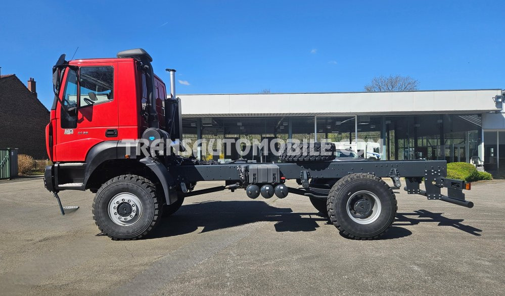 IVECO ASTRA HD9 44.38 12.9L TURBO DIESEL chassis cab heavy duty 4x4 single rear - EXPORT OUT EU - Châssis cabine: photos 5 IVECO ASTRA HD9 44.38 12.9L TURBO DIESEL chassis cab heavy duty 4x4 single rear - EXPORT OUT EU - Châssis cabine: photos 5