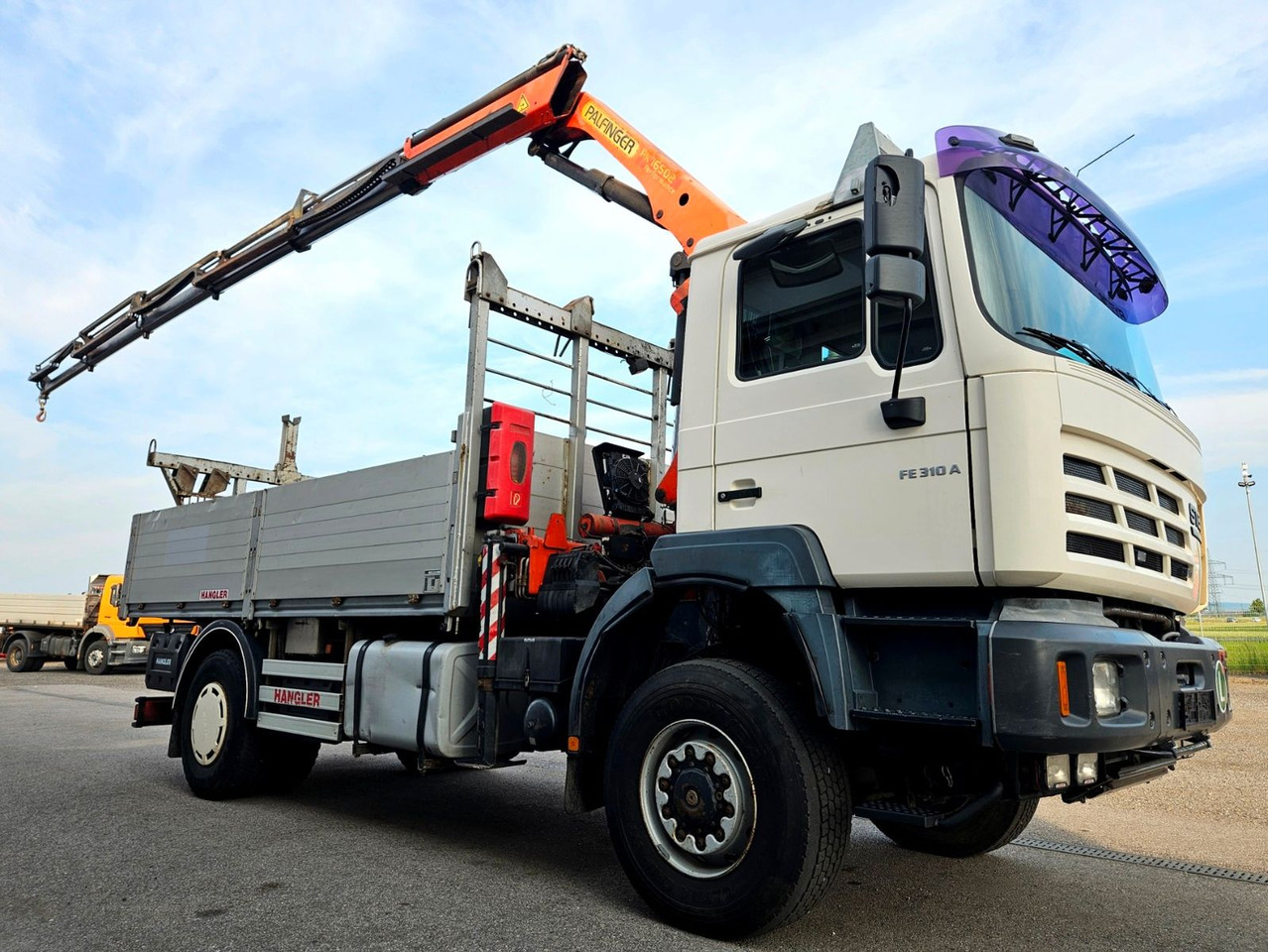 MAN FE310 A 4x4 Palfinger PK16502 Funk Kran - Camion grue: photos 3 MAN FE310 A 4x4 Palfinger PK16502 Funk Kran - Camion grue: photos 3